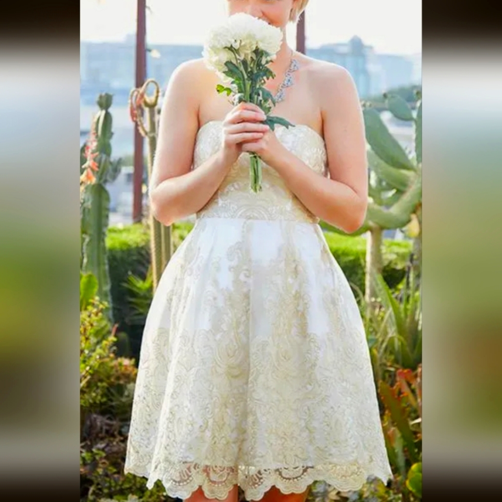 Modcloth Liza Luxe Strapless white gold dress Size 2 XS